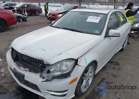 2012 Mercedes-Benz C 300 Luxury 4Matic/Sport 4Matic from USA, damaged, VIN WDDGF8BB9CR195693